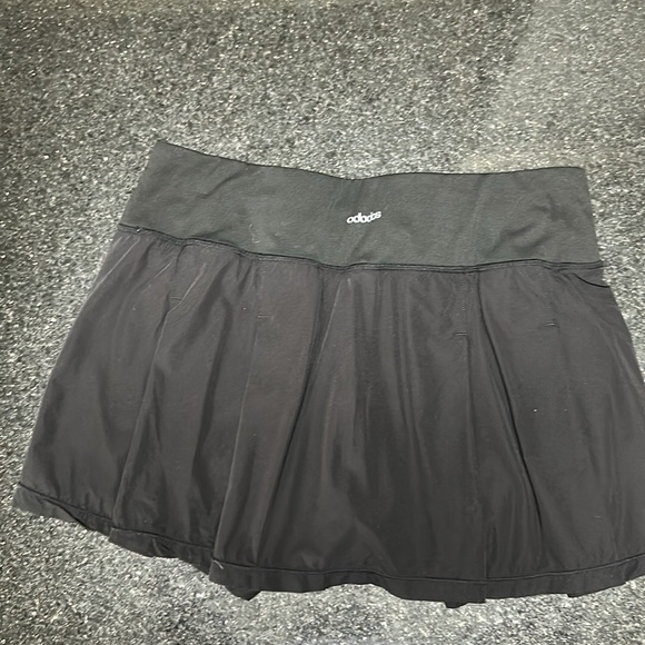 Ododos tennis skirt with pockets - Picture 3 of 4
